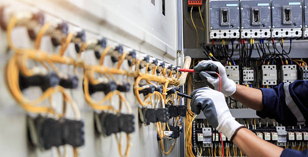 Professional Electrician technician working in Lucasville, OH